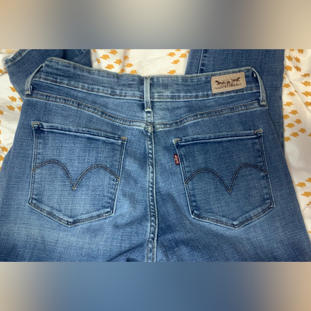Levi Strauss Signature Women’s Jeans W28 L30 Mid Rise size 8